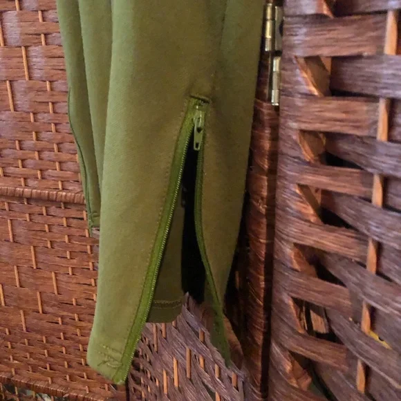 Betabrand Skinny-Leg Cigarette DressPant YogaPant, MP - Picture 5 of 8